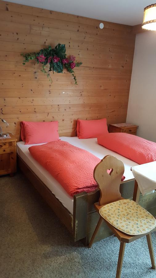 Hotel Junser Gasthausl à Tux Extérieur photo