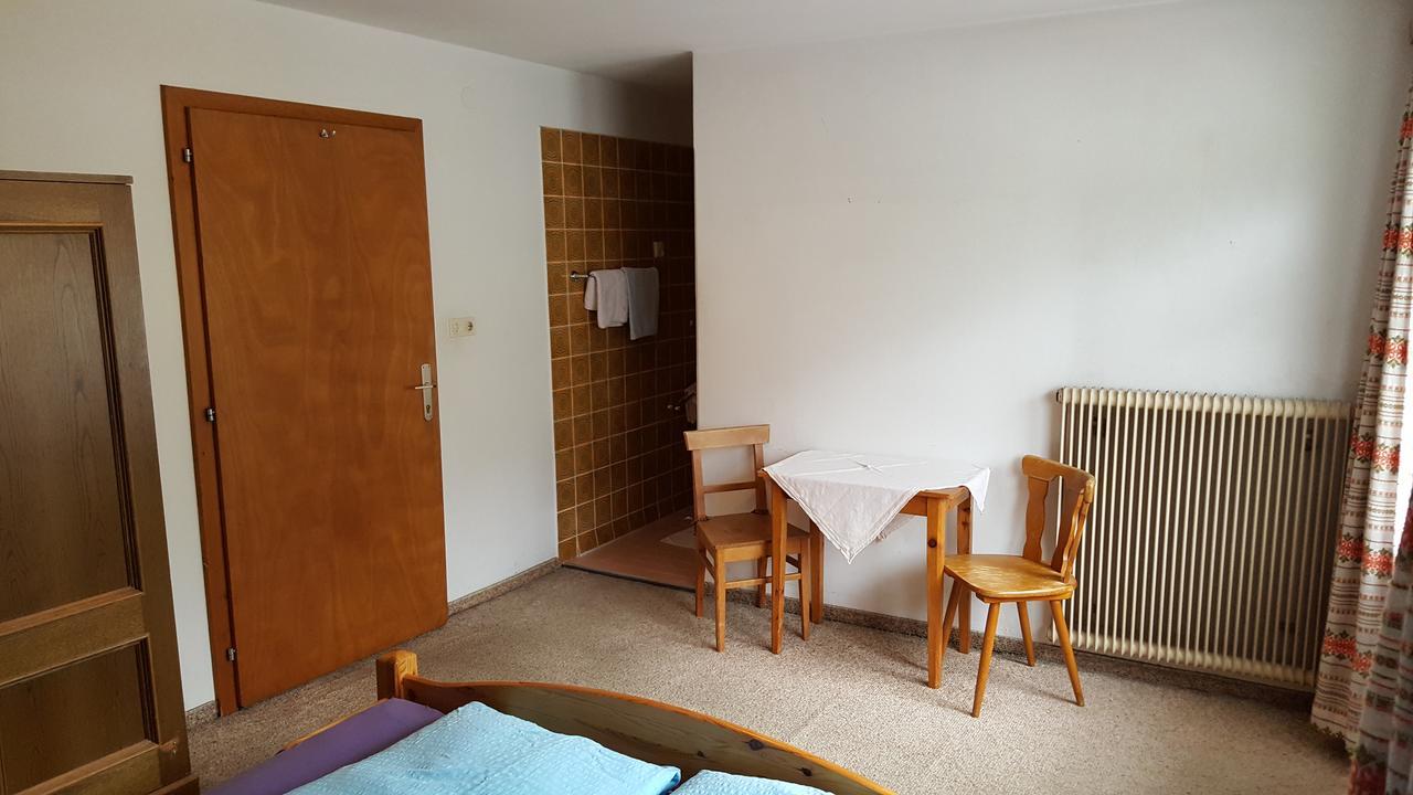Hotel Junser Gasthausl à Tux Extérieur photo