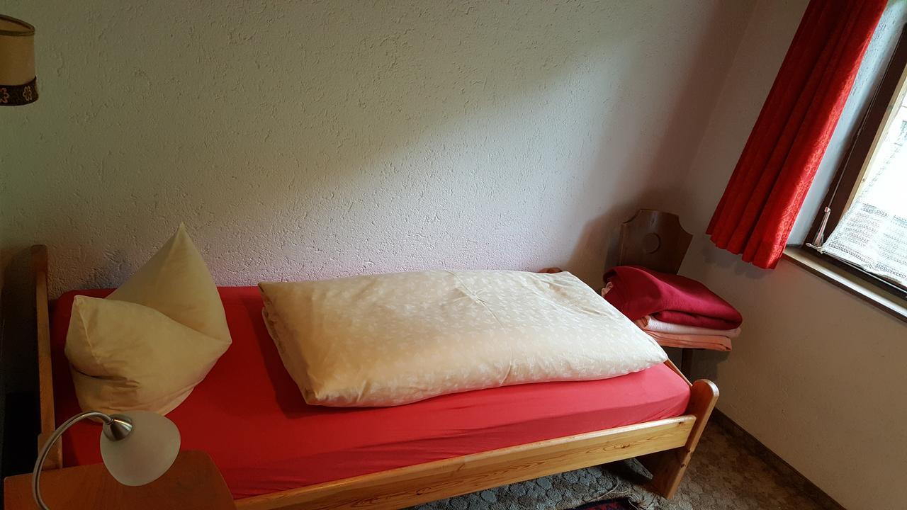 Hotel Junser Gasthausl à Tux Extérieur photo